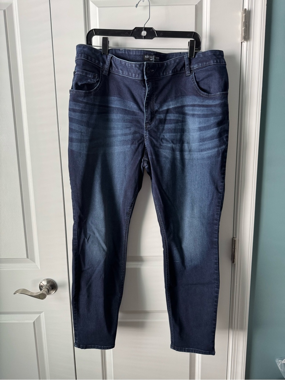 Lee Women Navy Blue Slim Straight Jeans